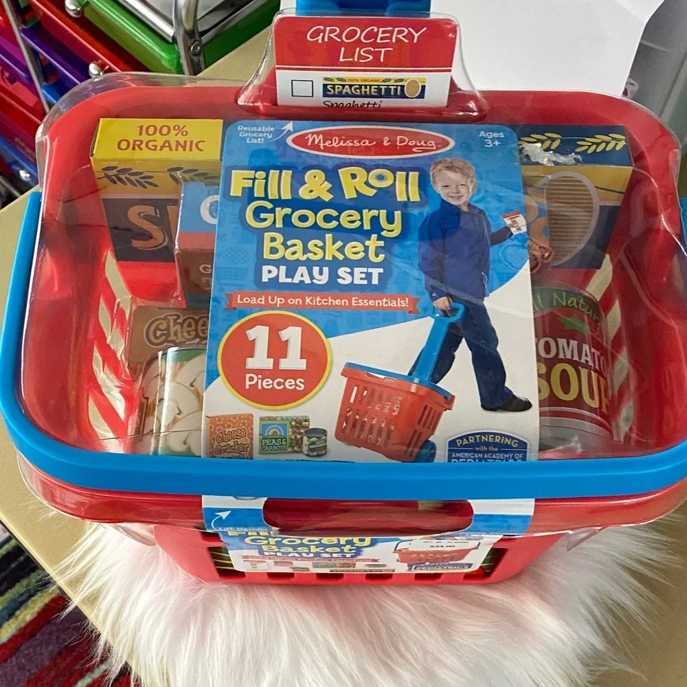 New Melissa& Doug Fill & Roll grocery basket play set